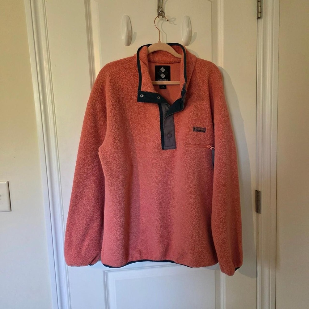Columbia coral color fleece pullover